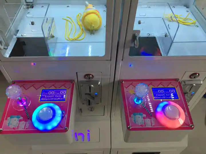 Mini Coin-Operated Mega Small  - Arcade Toy Claw Vending Machine 评论和价格